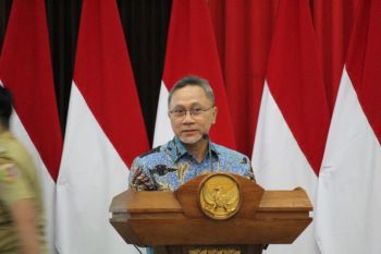 Zulkifli sebut harga minyak goreng turun setelah dirinya menjadi Mendag