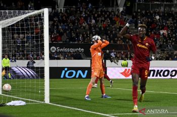 AS Roma lawan HJK Helsinki menang 2-1