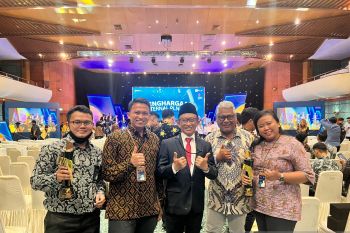 PLN UIW NTT sabet 12 penghargaan dalam peringatan HLN ke-77