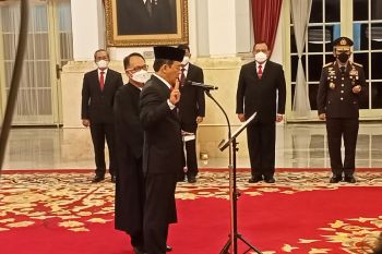 Johanis Tanak resmi dilantik sebagai Wakil Ketua KPK gantikan Lili PintauliSiregar