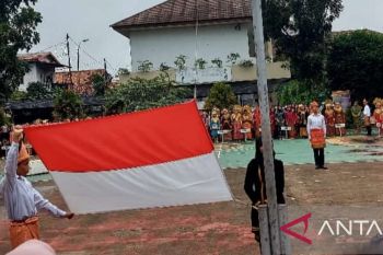 Ribuan siswa SMK Sumsel mengenakan pakaian adat semarakkan Sumpah Pemuda