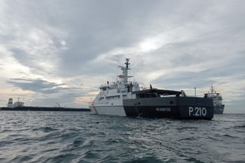 KPLP kerahkan dua kapal patroli evakuasi tanker Djibouti kandas di selat Singapura