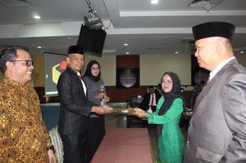 Bawaslu Kota Batam lantik 36 orang panwaslu kecamatan