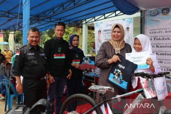 Pemprov Kepri tanamkan cinta laut sejak dini melalui lomba melukis ikan