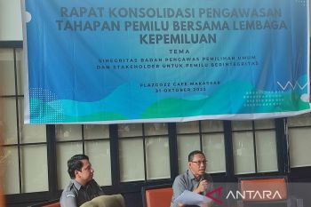 Bawaslu Sulsel mengawasi praktik politik uang bermodus aplikasi