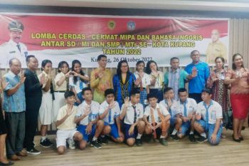 SMPK Santa Theresia juara lomba cerdas cermat SMP di Kota Kupang