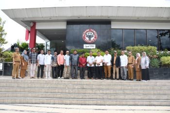 DPRD Agam dukung penanaman pohon Kaliandra oleh PT Semen Padang