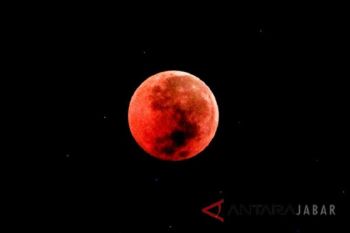 Kementerian Agama ajak muslim shalat khusuf saat gerhana bulan pada 8 November 2022