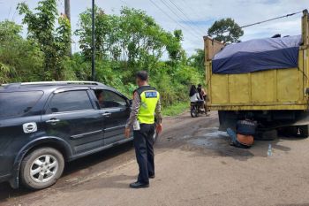 Polda Jambi melaporkan ratusan angkutan batu bara yang langgar aturan