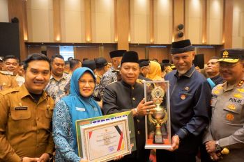 Pemkab Pasbar raih tiga kategori penghargaan tingkat Sumbar