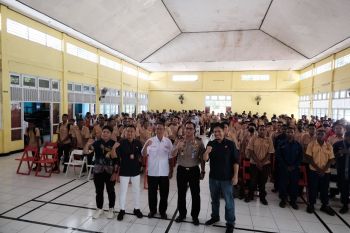 Telkomsel-BNN Papua sosialisasi bahaya narkoba siswa SMKN 3 Jayapura
