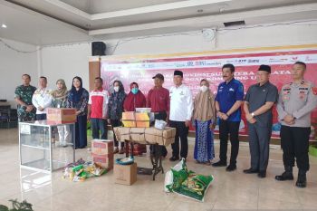 Pemkab OKU salurkan bantuan usaha untuk pelaku UMKM