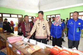 Pemkot Kendari galakkan pasar murah di kecamatan guna menekan inflasi