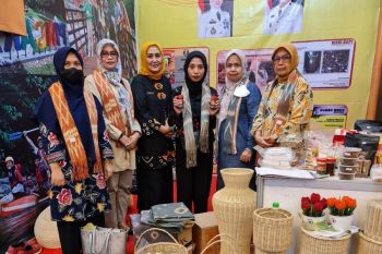 Pemkab Lutra libatkan perempuan kepala keluarga di Pekan Raya Sulsel