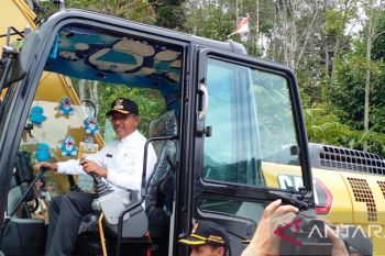 Pemkab Solok Selatan rilis "Satu Ekskavator Satu Kecamatan"