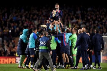 Perpisahan manis untuk Gerard Pique, Barcelona tundukkan Almeria 2-0