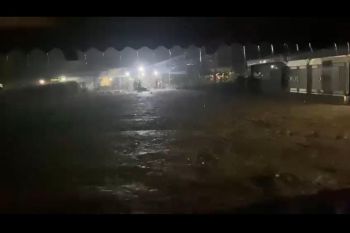 Banjir bandang terjang pesisir selatan Trenggalek Jatim