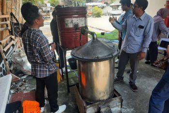 Disperin NTB siapkan sumber daya manusia IKM produsen bumbu rokok