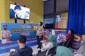 Polres Lombok Barat menyediakan bimbingan belajar gratis bagi pemohon SIM