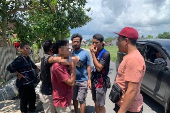 Tega! dua pelajar panah tukang parkir hingga luka di perut