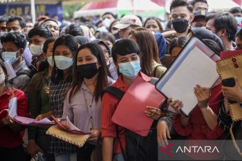 Seize abundant job opportunities abroad, says BP2MI head