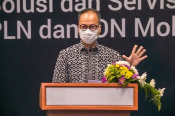 Industri tumbuh 4,83 persen