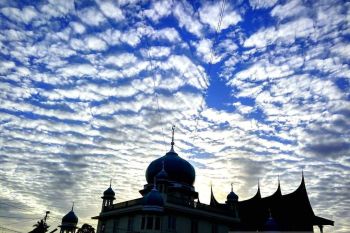 Pemkot Bukittinggi dan Tokoh Adat giatkan sosialisasi administrasi nikah kawin