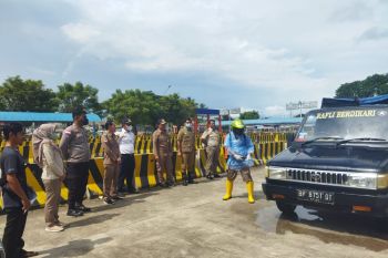 Satgas PMK Bintan kembalikan kambing ilegal ke Batam