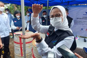 BPOM umumkan dua lagi industri obat langgar ketentuan bahan baku