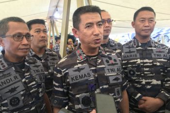 TNI AL pastikan kapal tanker yang karam di Batam tidak merusak lingkungan