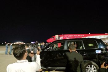Presiden Jokowi tiba di Phnom Penh