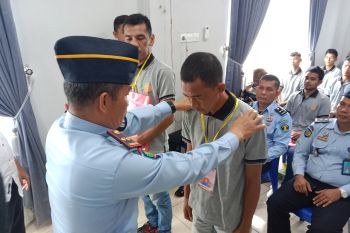 Lapas Lubukbasung Agam latih belasan warga binaan tentang pengelasan