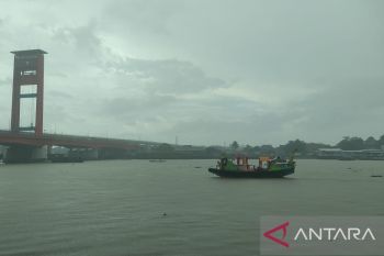 Pendangkalan Sungai Musi terbentang sepanjang 13 kilometer