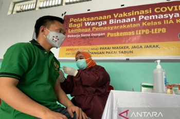 Vaksinasi dosis lengkap di Kendari mencapai 198.079 jiwa