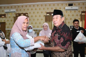 6.665 warga Lombok Utara penerima bantuan penyesuaian harga BBM
