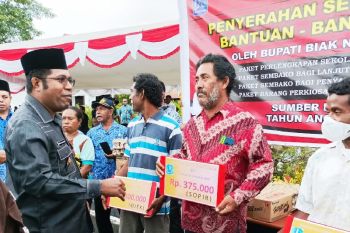 Pemkab Biak Numfor salurkan BLT dampak kenaikan BBM