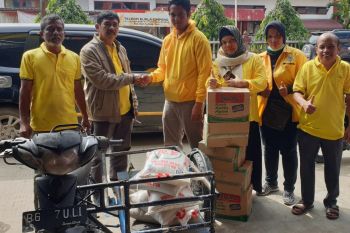 Golkar sarankan setiap desa miliki aula dan perahu karet untuk evakuasi korban banjir