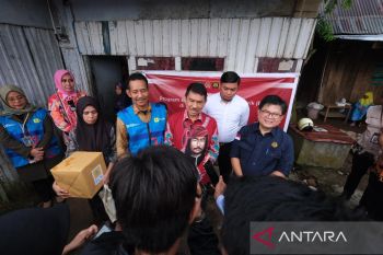 Sebanyak 581 rumah tangga di Gowa dapat program bantuan pasang baru listrik