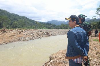 Pemkab Trenggalek tangani pendangkalan sungai penyebab banjir