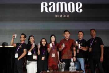 Minuman dengan sensasi bir tanpa alkohol dan rendah kalori