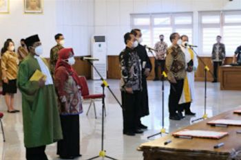 Gibran percepat pelantikan pejabat di Pemkot Surakarta