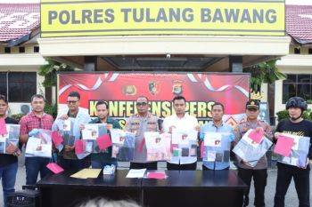 Polisi tangkap komplotan hacking spesialis bank