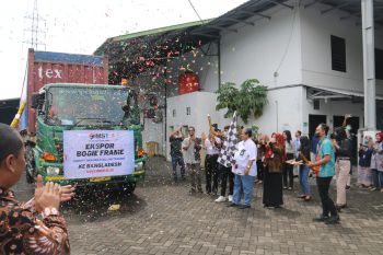 Cucu PT  INKA ekspor "bogie frame" KA penumpang ke Bangladesh