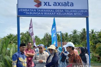 XL Axiata bangun sarana air bersih dan jembatan desa di Banyuasin