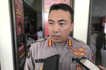 Polda Kepri ajak masyarakat lakukan vaksinasi COVID-19 dosis penguat di polsek