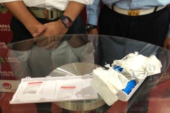 Petugas Lapas Kelas IIB Gunung Sugih gagalkan upaya penyelundupan narkoba melalui barang bawaan pengunjung