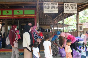 AP I salurkan bantuan makanan tambahan bagi ibu hamil