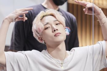 YG Entertainment bantah rumor Bobby iKON tinggalkan agensi
