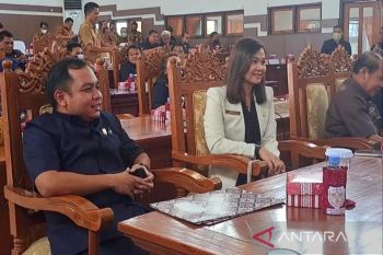Dua fraksi DPRD Gumas minta kesejahteraan tenaga honorer diperhatikan