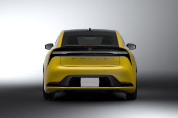 Toyota kenalkan All New Prius dalam versi HEV dan PHEV